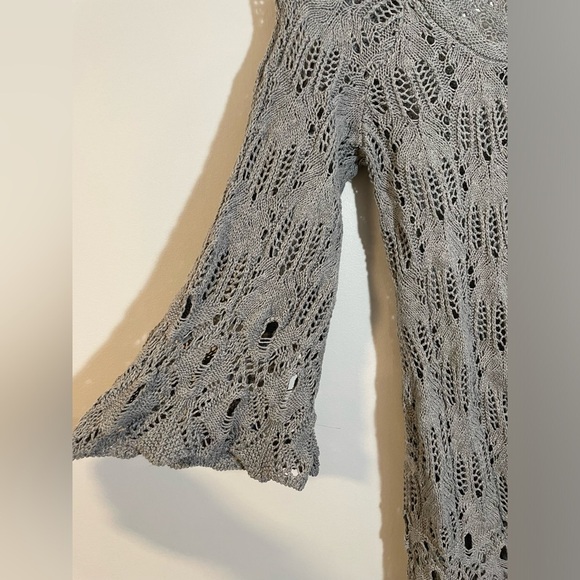 Nouveaux Gray Crochet Cotton Sweater With Bell 3/4 Sleeve Size Small Boho Hippie - Picture 4 of 11